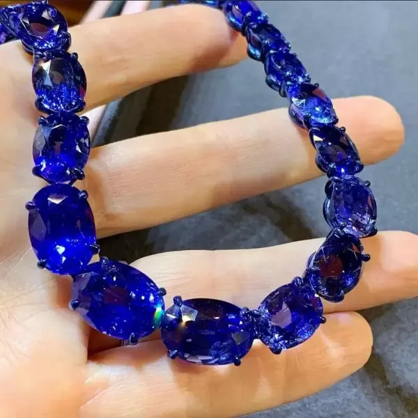 Blue sapphire necklace