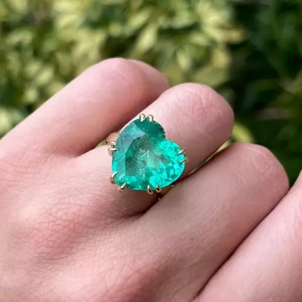 7.8ct Heart Cut Emerald Classic Cocktail Ring